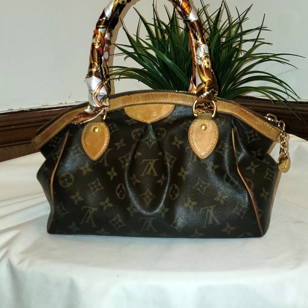✨️Discontinued Classic [ Organizer + Twilly Incuded ✨️ LV Tivoli PM ✨️